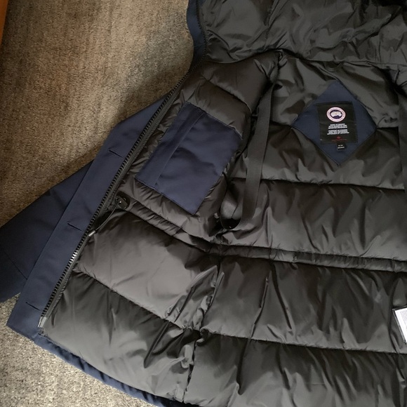 Canada Goose Rideau Parka - Picture 7 of 12